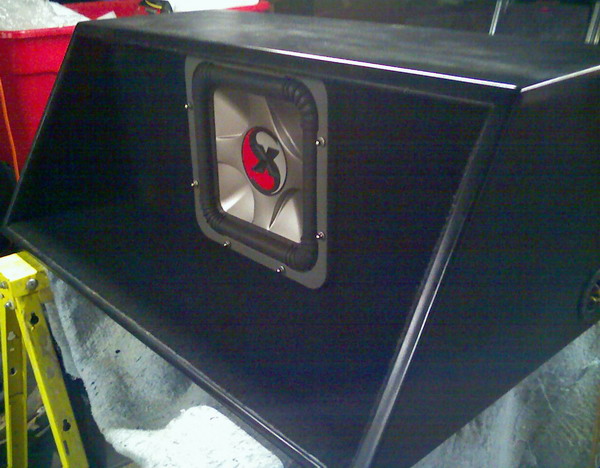 all time favorite sub....have owned numerous 10s and 12s...they are just plain violent spl drivers and are sweet sealed with enough power...