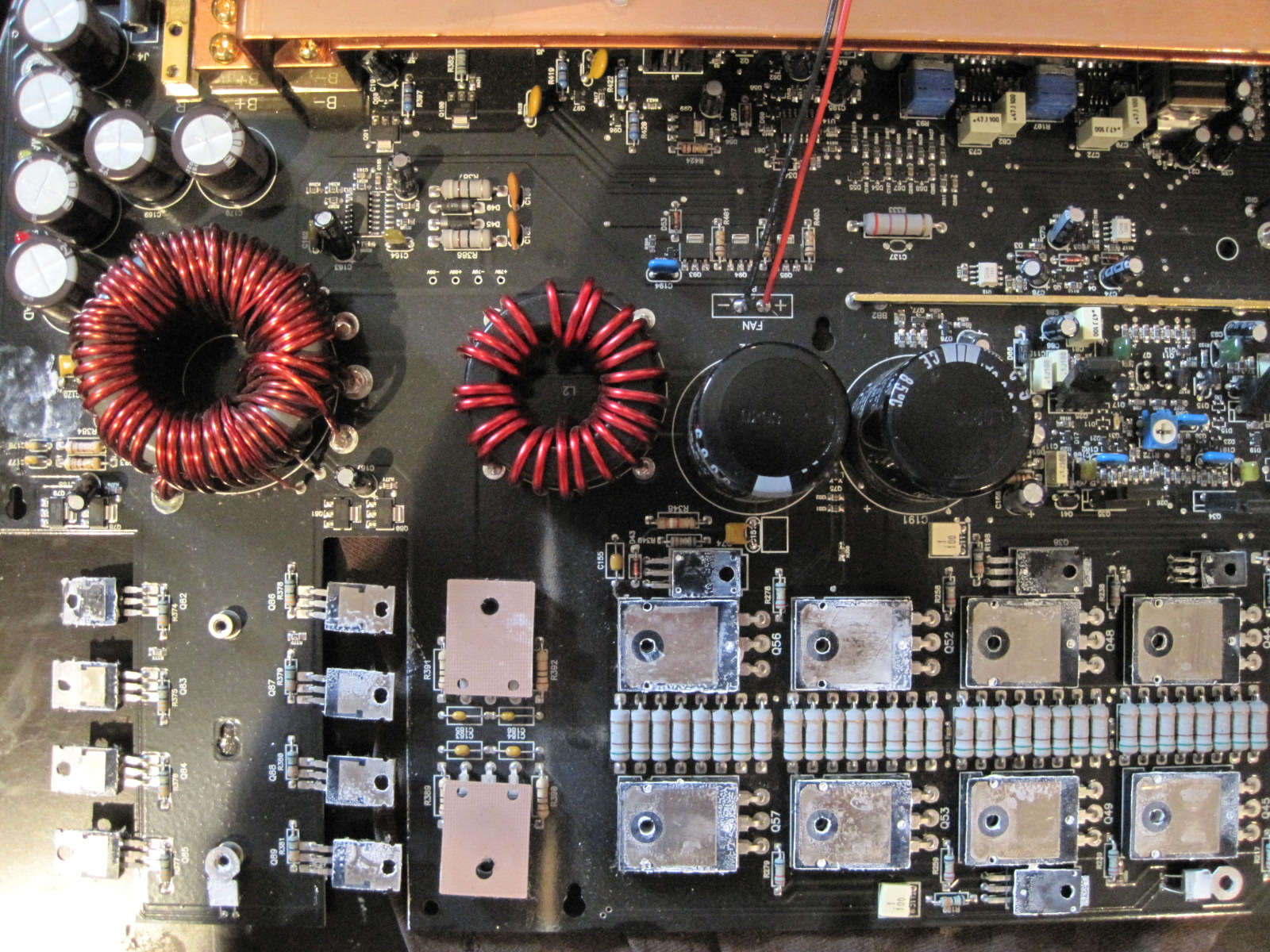 right side of amp. bottom of picture is the back right corner