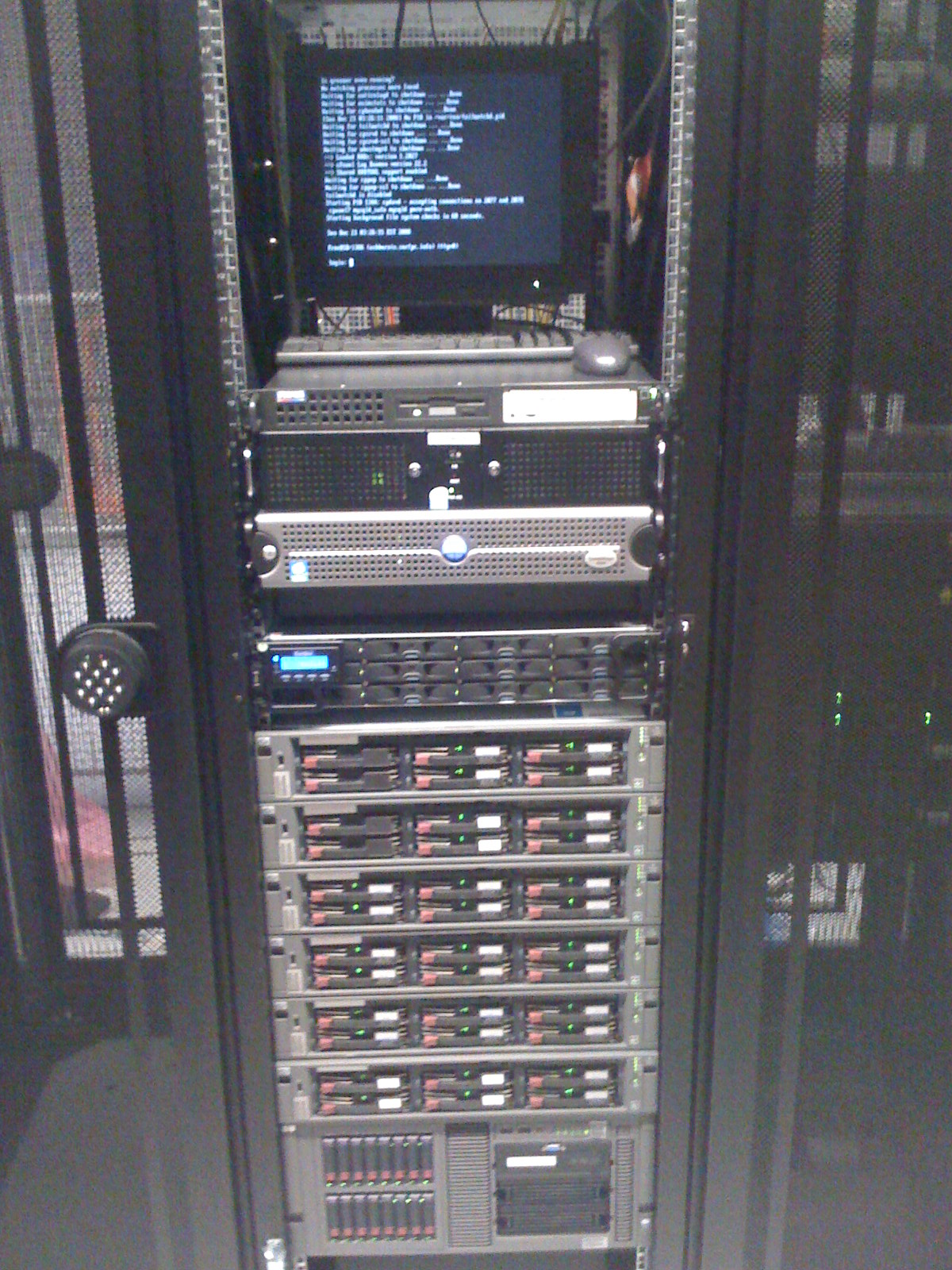 DataCenter 007.jpg