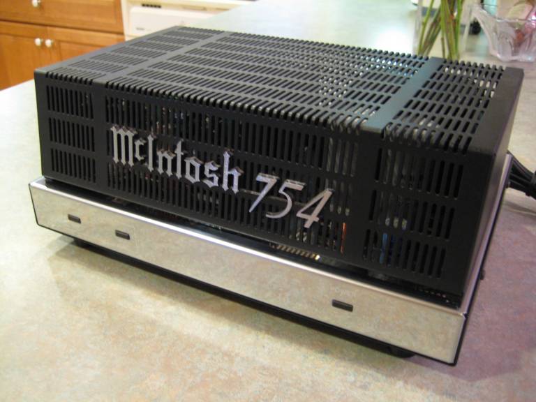 Mcintosh 754