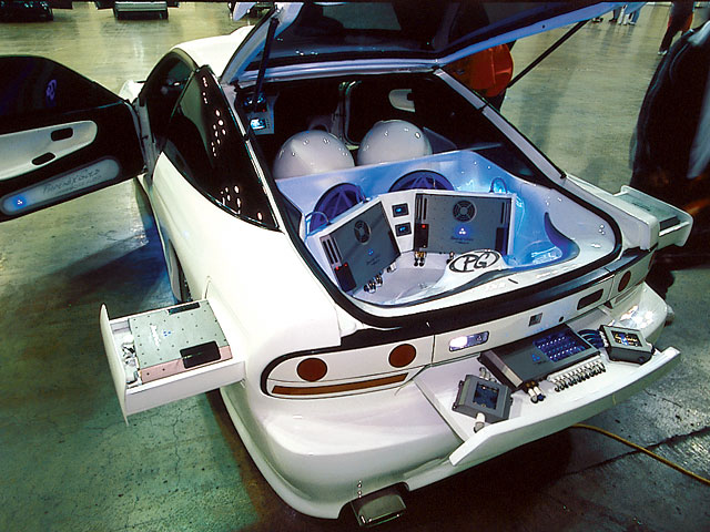 0402_13z+1992_nissan_240sx+open_trunk_rear_left_view[1].jpg