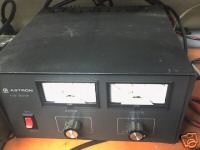 Variable power supply with adjustable current limits
