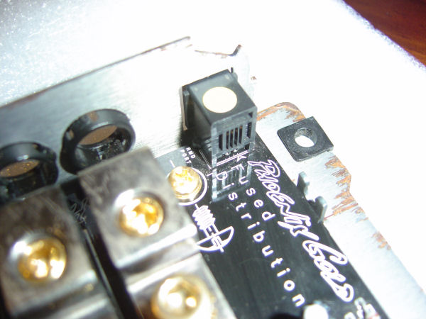 Fuse Block 003X.jpg