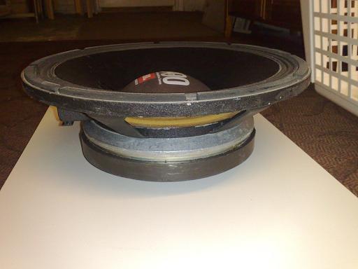 Heavy magnet and plates