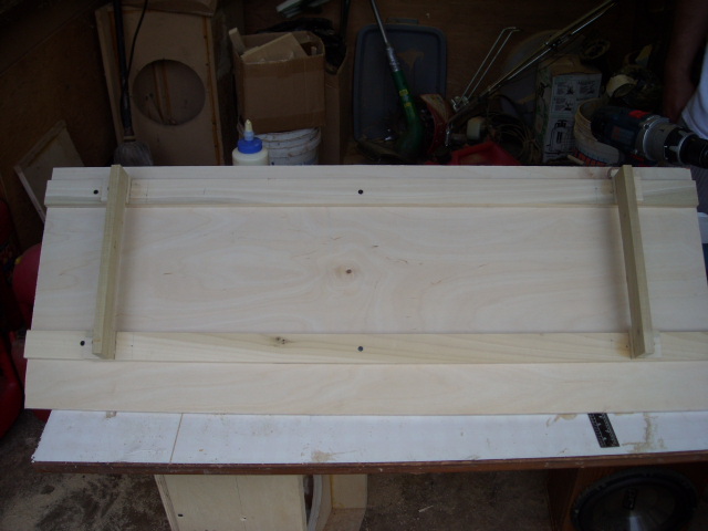 the rack is constructed from 1/2 inch poplar slats, and 1/2 birch plywood