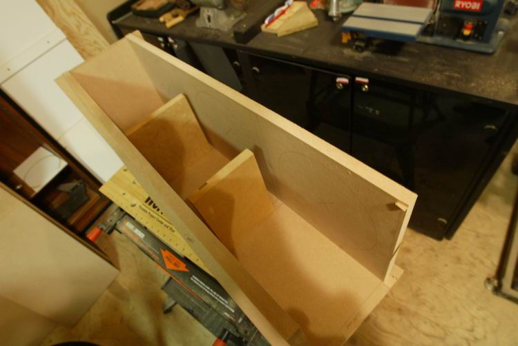 Here's a quick mockup to confirm my measurements. Chmaber partitions were cut last to ensure a tight fit. note the &amp;quot;upright&amp;quot; panales are front/rear and are sitting in a dado. Should be very strong once glued and screwed....