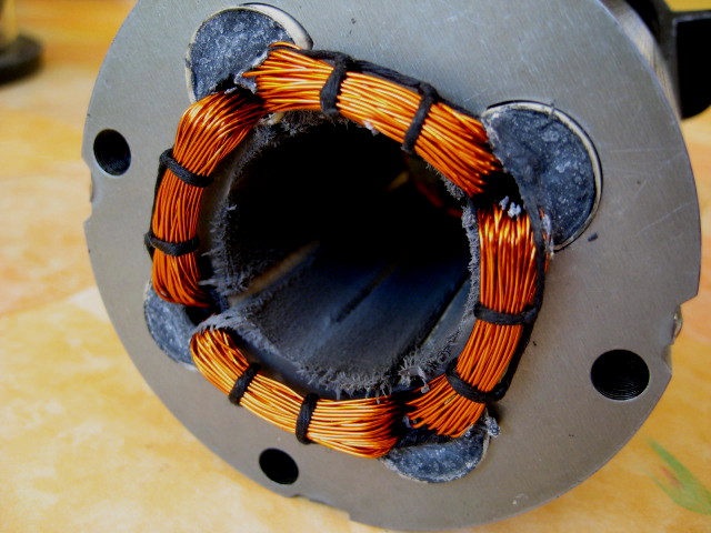 this is what the coil looks like before cleaning; this is the easy part to clean, as it does not attract the particles as strong as the magnetic core does.