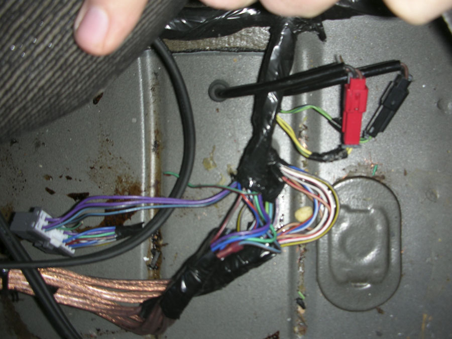 the custom &amp;quot;stereo interface&amp;quot;  done by the previous owner...a serious mess of wires...NICE WORK PAL!