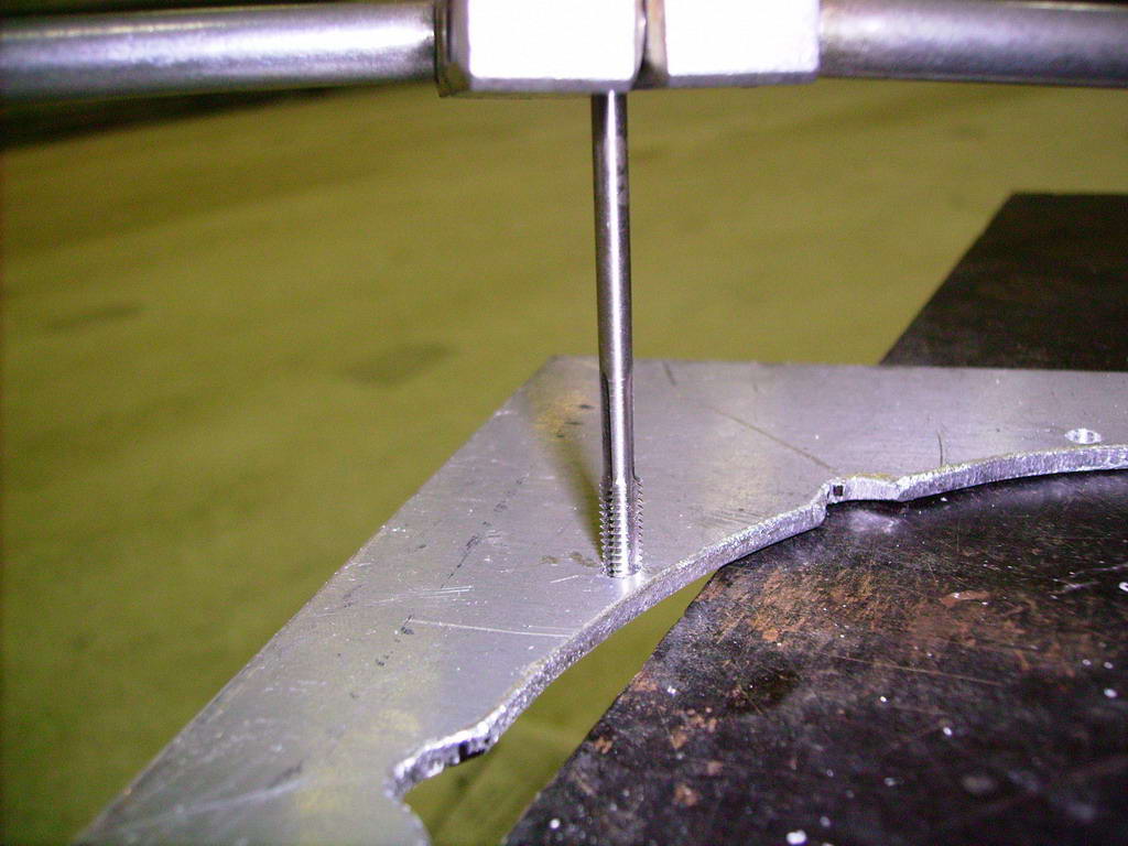 19 Screw-holes are made on the mounting plate for mounting midbass.jpg