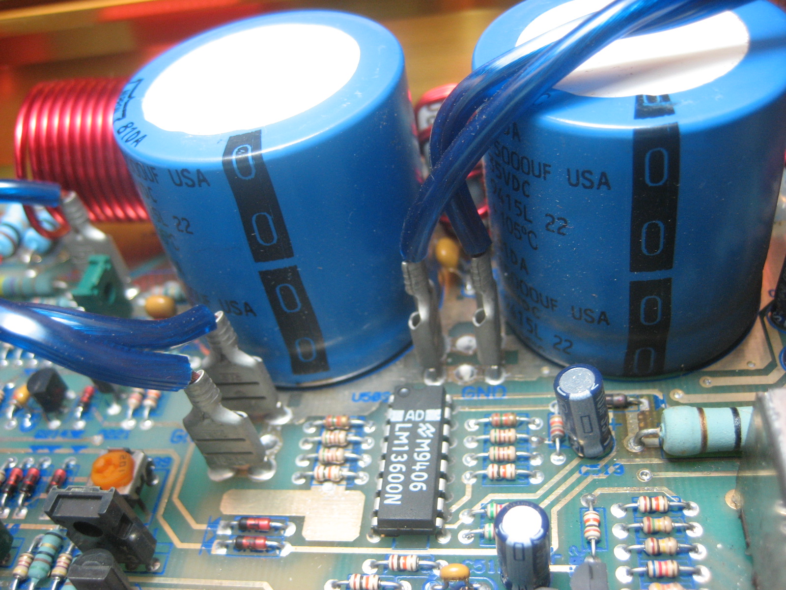 The rail cap is 15000uf 35v of M44